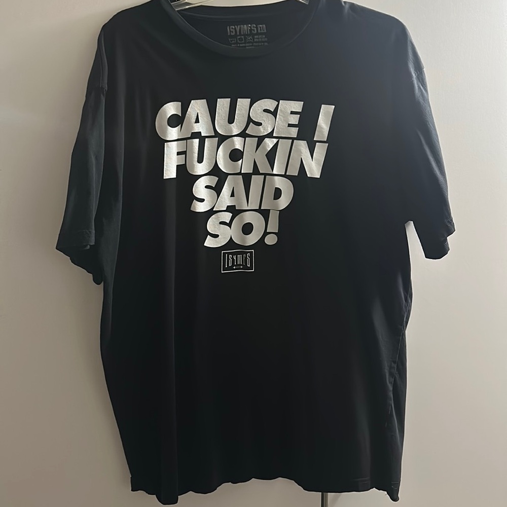 Men’s black tshirt. Worn once. XL.
